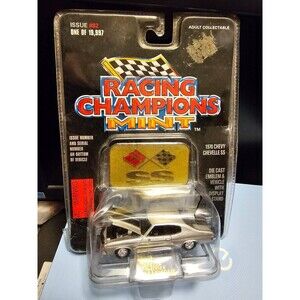 RACING CHAMPIONS MINT  1/60 1970 CHEVY CHEVELLE SS - SILVER